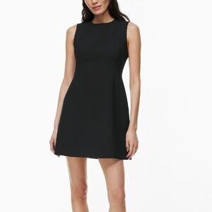 Aritzia Babaton Opportunity dress Softly structured fit-and-flare mini size 4